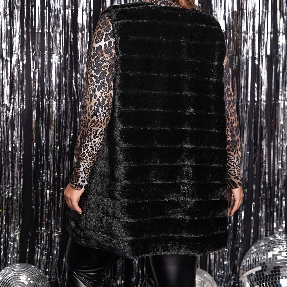 Black Preppy Women's Plus Size Heated Hooded Vest Coat - Picture 2 of 5